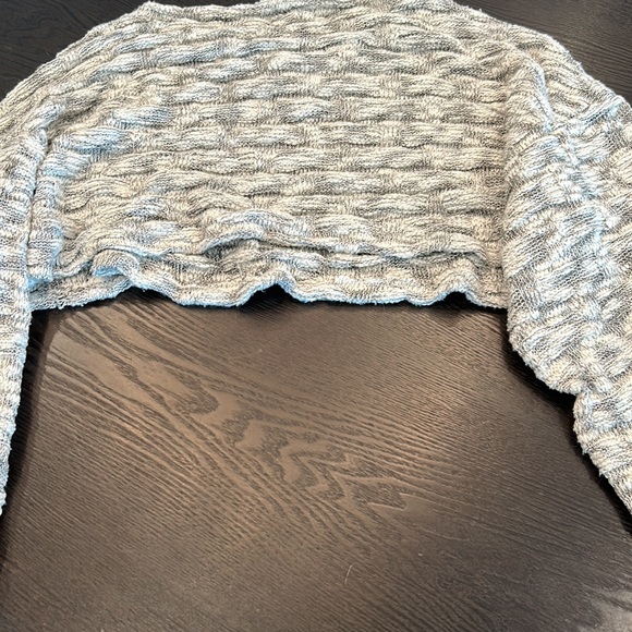 Molly green  textured long sleeve top - Picture 4 of 4